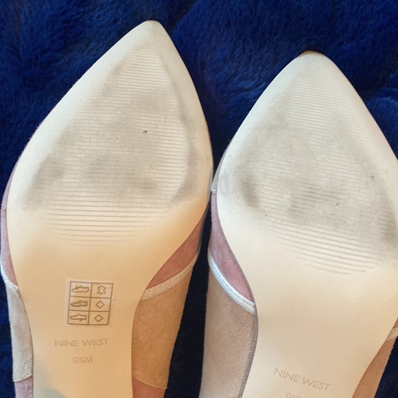 Nine West suede heels. Size 9.5 - Picture 3 of 6